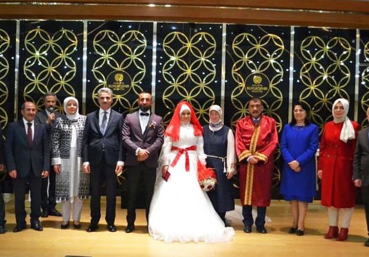 Gelin de Damat da Yetiştirme Yurdu'ndan