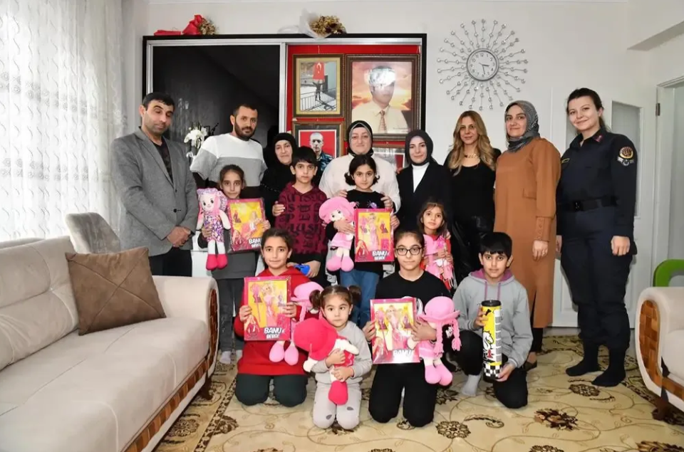 Hanife Yazıcı, Şehit Ailelerini Ziyaret Etti!