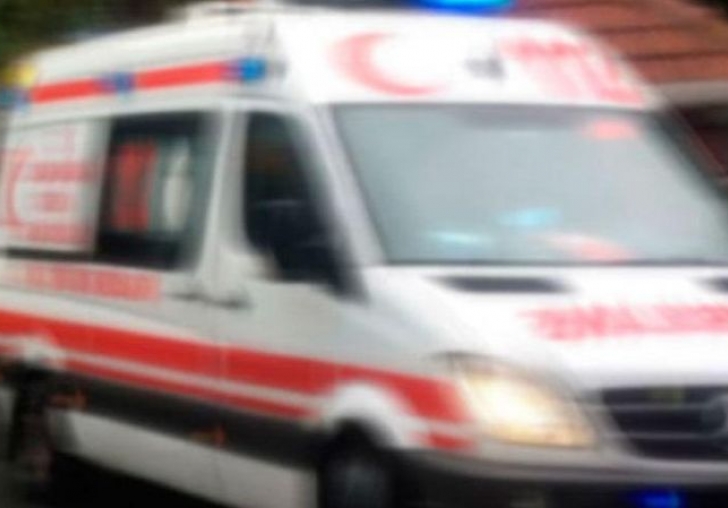 Hareket Halindeki Otomobilden Düştü, Öldü