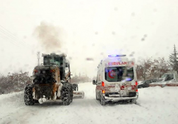 Hasta Genç Kız İçin Seferber Oldular