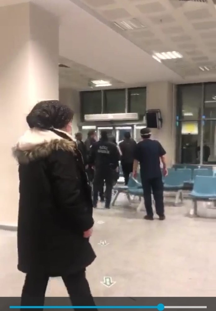 Hasta yakını ile sağlık çalışanı arasındaki tartışma anbean kameralara yansıdı
