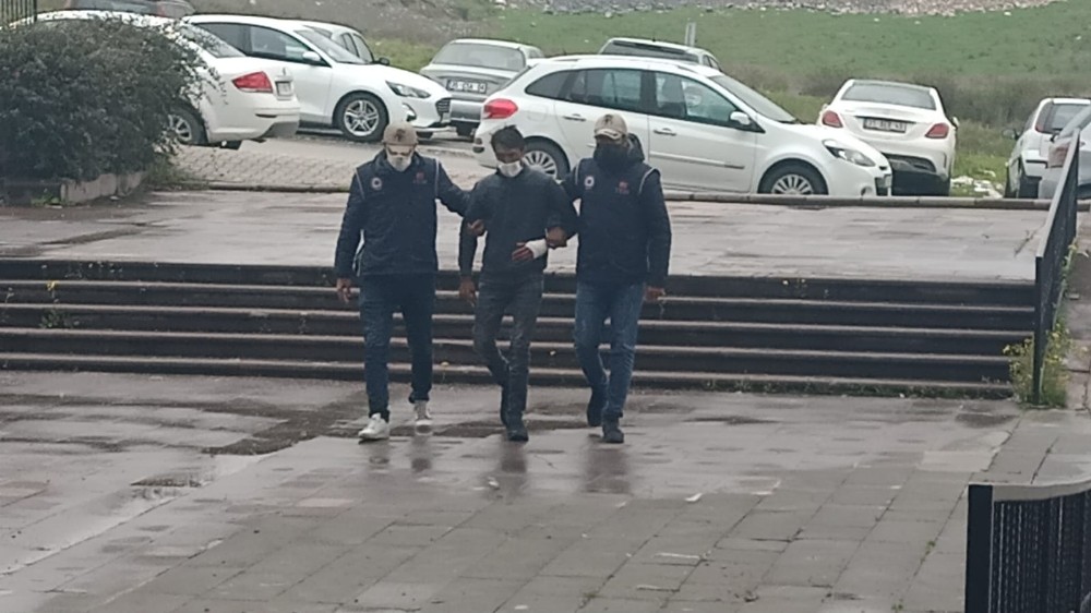 Hatay´da bombalı eylem hazırlığındaki terörist adliyeye sevk edildi
