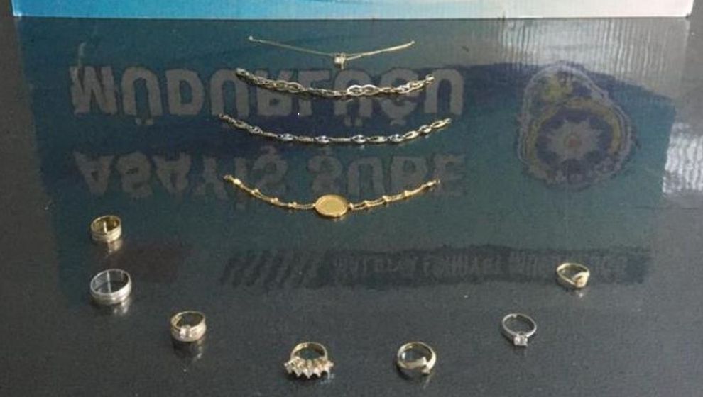 Hırsızlık Şüphelisi Çalıntı Altınlarla Yakalandı