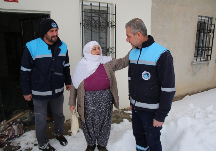 İLACI BİTEN HASTANIN YARDIMINA BATTALGAZİ BELEDİYESİ YETİŞTİ