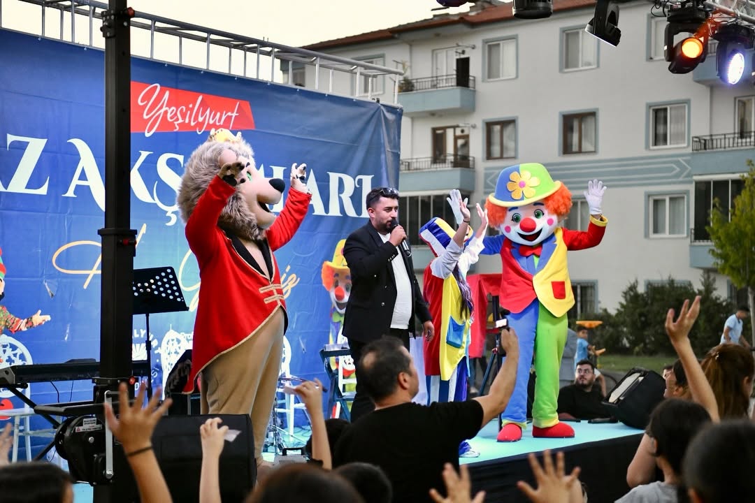 İlyas Mahallesi'nde Yeşilyurt Yaz Akşamları Coşkusu Yaşandı