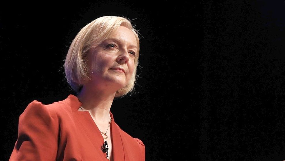 İngiltere'de Truss İstifa Etti