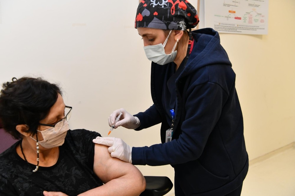 Isparta´da 90 bin doz covid-19 aşısı uygulandı
