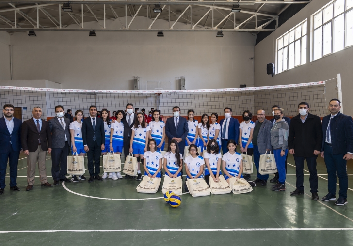 İSTİKBALİMİZİ DÜŞÜNÜYORSAK ÇOCUKLARIMIZI İSTİKBALE  HAZIR YETİŞTİRMEMİZ LAZIM