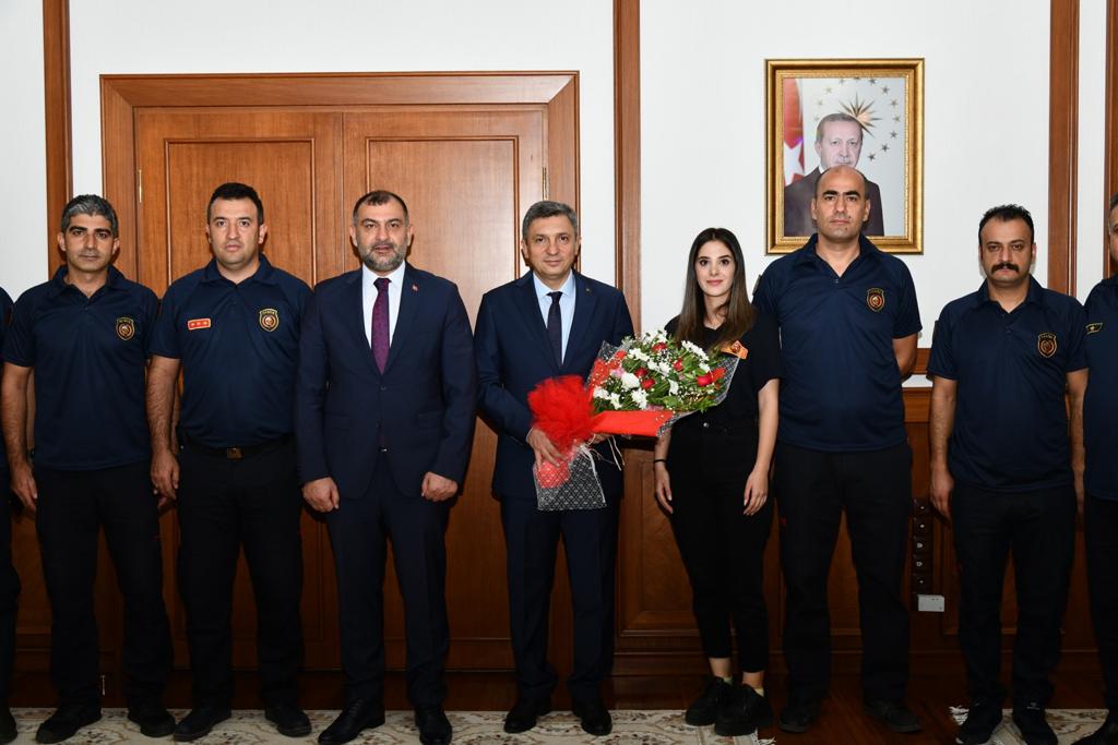 İtfaiyecilerden Vali Şahin’e Ziyaret