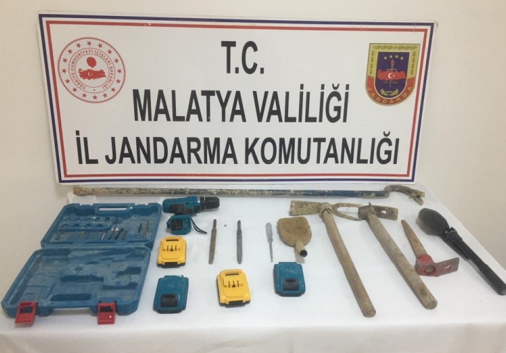 İzinsiz Kazı Yapan Şahıslara Adli İşlem Yapıldı