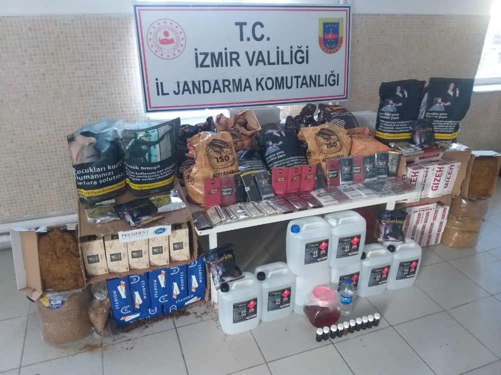 İzmir´de kaçak tütün operasyonu: 44 kilogram tütün ele geçirildi
