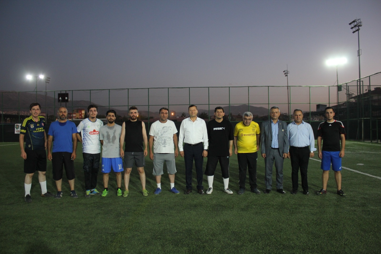 Jandarma ile basın arasında dostluk maçı