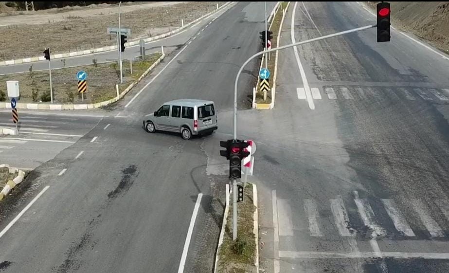 Jandarmadan drone ile trafik denetimi
