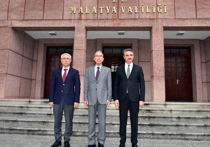 Japonyanın Türkiye Büyükelçisi Kazuhiro Suzuki Vali Baruşu Ziyaret Etti