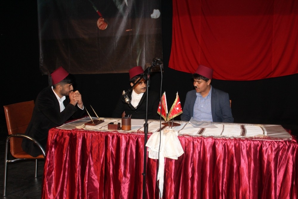 Kahta´da İstiklal Marşı´nın 100. yılı kutlandı
