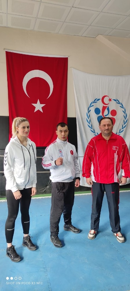 Kastamonulu milli boksör, Uluslararası Boks Turnuvasına katılacak
