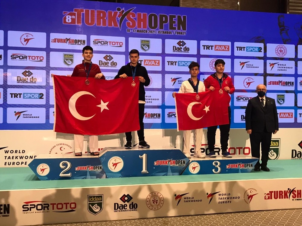 Kayseri´li taekwondocular 8. Uluslararası Türkiye Açık Taekwondo turnuvasından 9 Madalya İle Döndü

