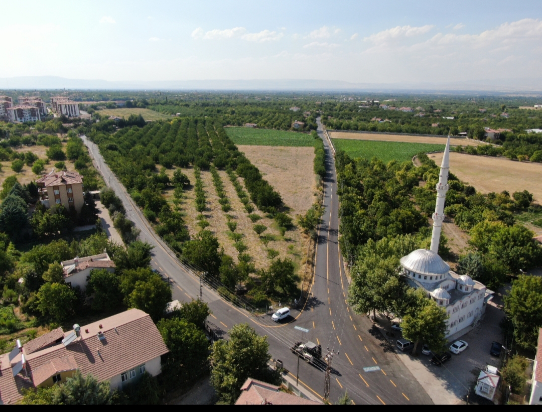 Kemerköprü-Alişar Ve Mahmutlu Grup Yolu Asfaltlanıyor