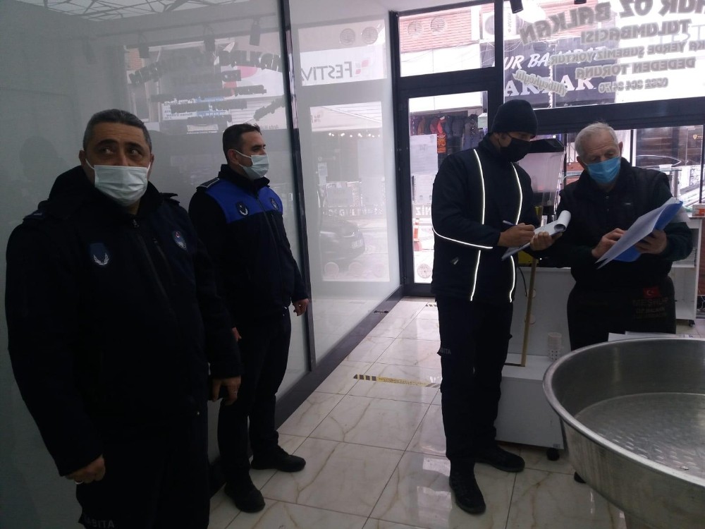 Kırklareli´de zabıtadan iş yerlerinde Covid-19 denetimi
