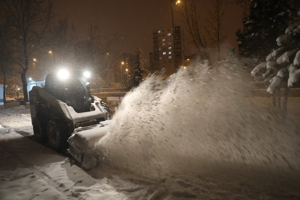 Kocasinan´da kar, keyfe dönüşüyor

