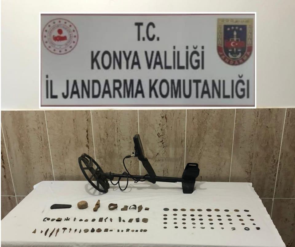 Konya´da 96 parça tarihi eser ele geçirildi
