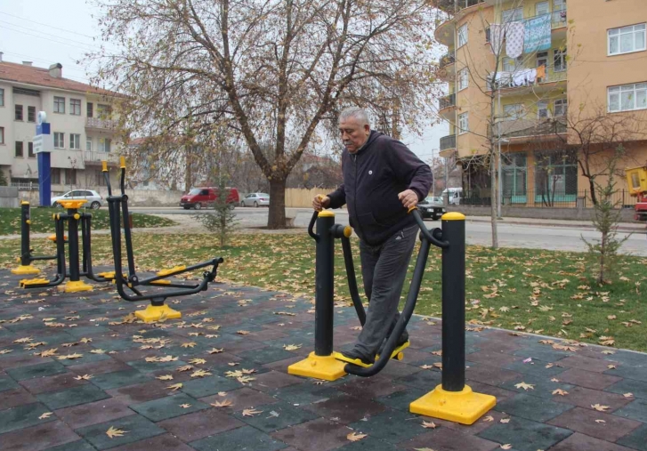 Korona virüse meydan okuyor