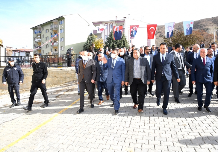 Kuluncak Gençlik Merkezi Temel Atma Töreni Gerçekleştirildi