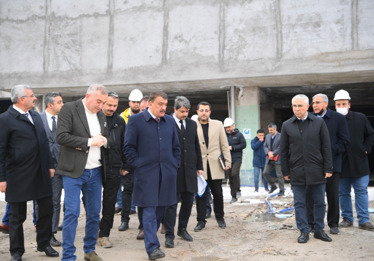 KURBAN BAYRAMINDAN SONRA ALIŞVERİŞ MERKEZİ KISMININ AÇILMASI PLANLANIYOR