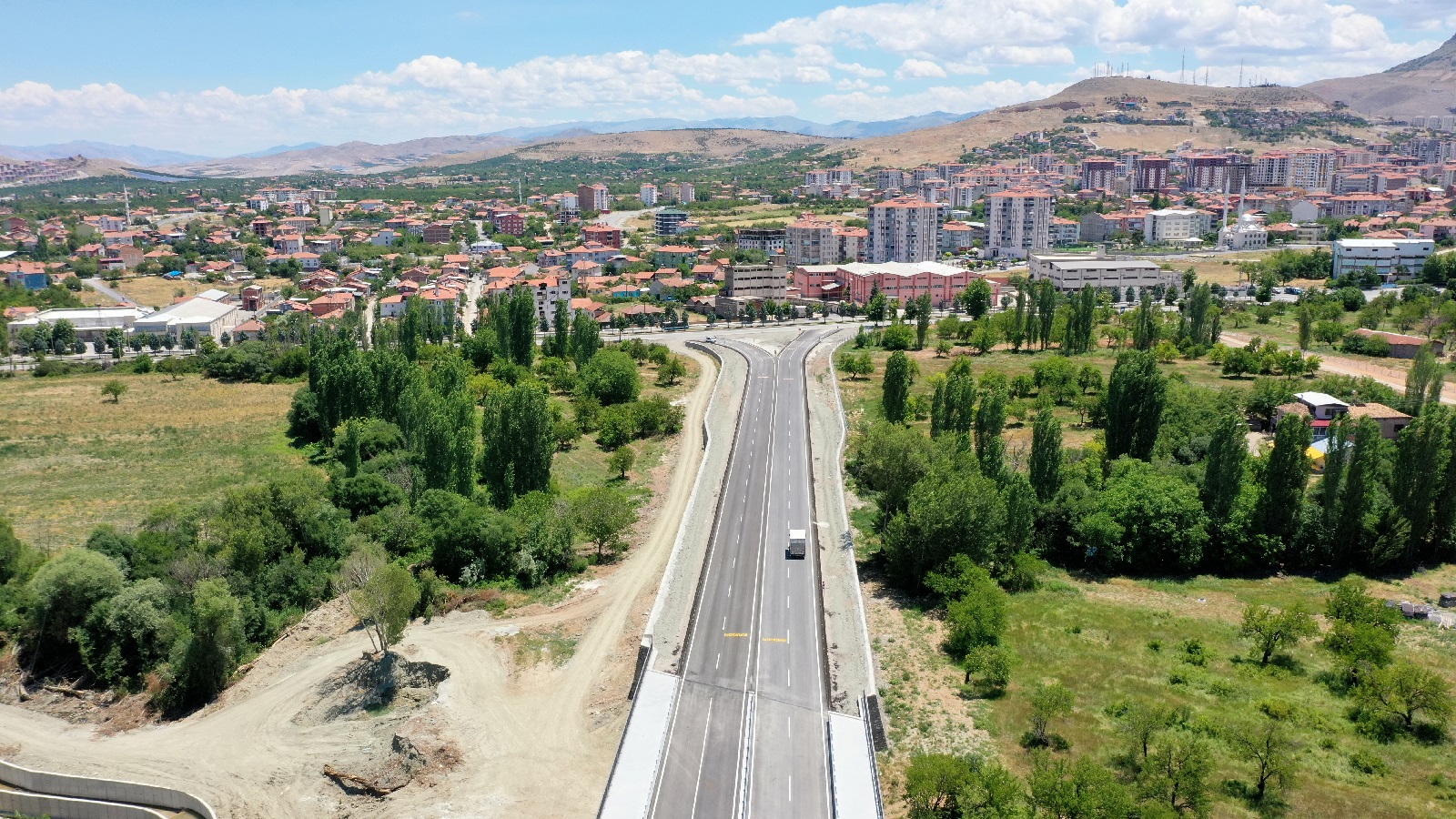 Kuzey Kuşak Yolu İnceleme
