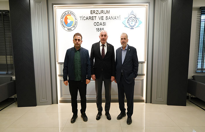 Lila Kağıt Yönetim Kurulu Başkanı Öğücü’den Başkan Özakalın’a Teşekkür Ziyareti