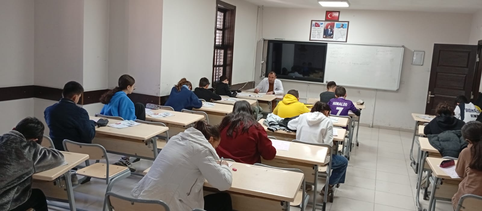 MABEM Öğrencileri Kendini Test Etti: Eğitimde Başarı Takibi Sürüyor