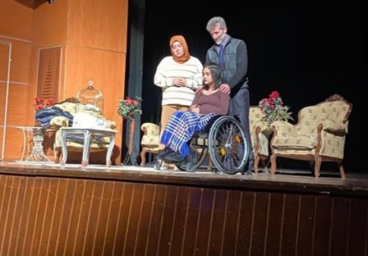 Madde bağımlılığı tiyatro ile anlatıldı 