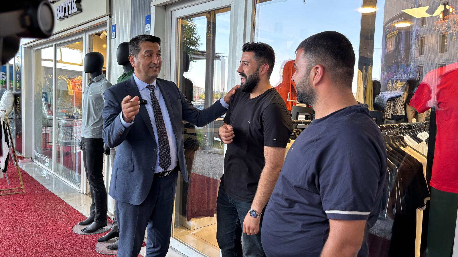 Mahmut Boyraz Sahadan Seslendi: "Malatya’nın Ticaretini Yeniden Güçlendirmeye Geliyoruz"