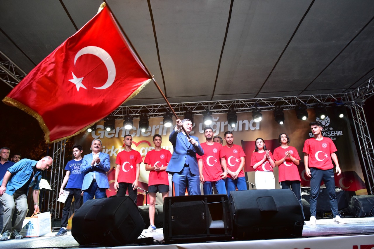 Malatya, 15 Temmuz Demokrasi ve Milli Birlik Günü'nün 6. Yıl Dönümünde Tek Yürek Oldu