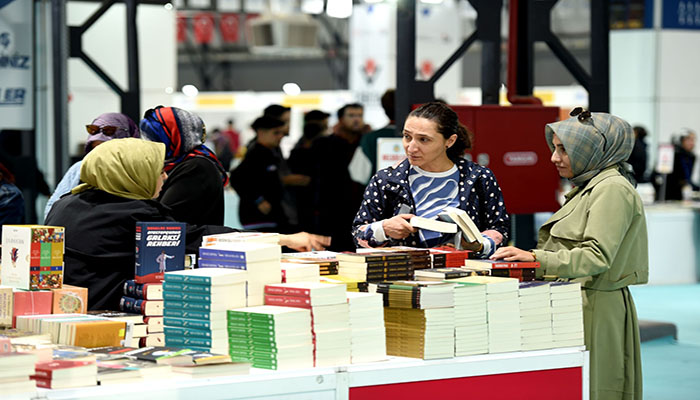 Malatya Anadolu Kitap Ve Kültür Fuarı Kitapseverlerden Yoğun İlgi Görüyor