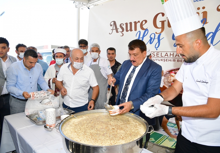 Malatya Büyükşehir Belediyesi Aşure Programı Düzenledi