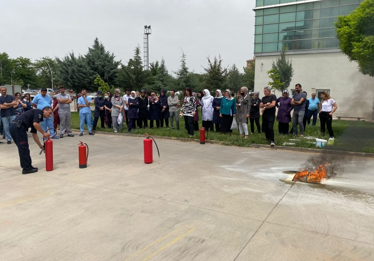 Malatya Büyükşehir Belediyesi İtfaiye Dairesi Eğitimlerine devam ediyor