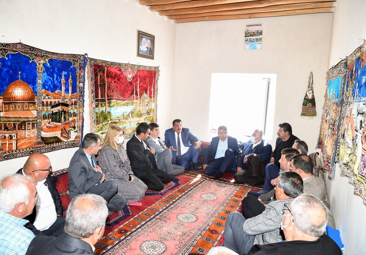 MALATYADA 718 MAHALLEMİZE DE ASFALT YOLLARDAN GİDİLMESİ MÜMKÜN