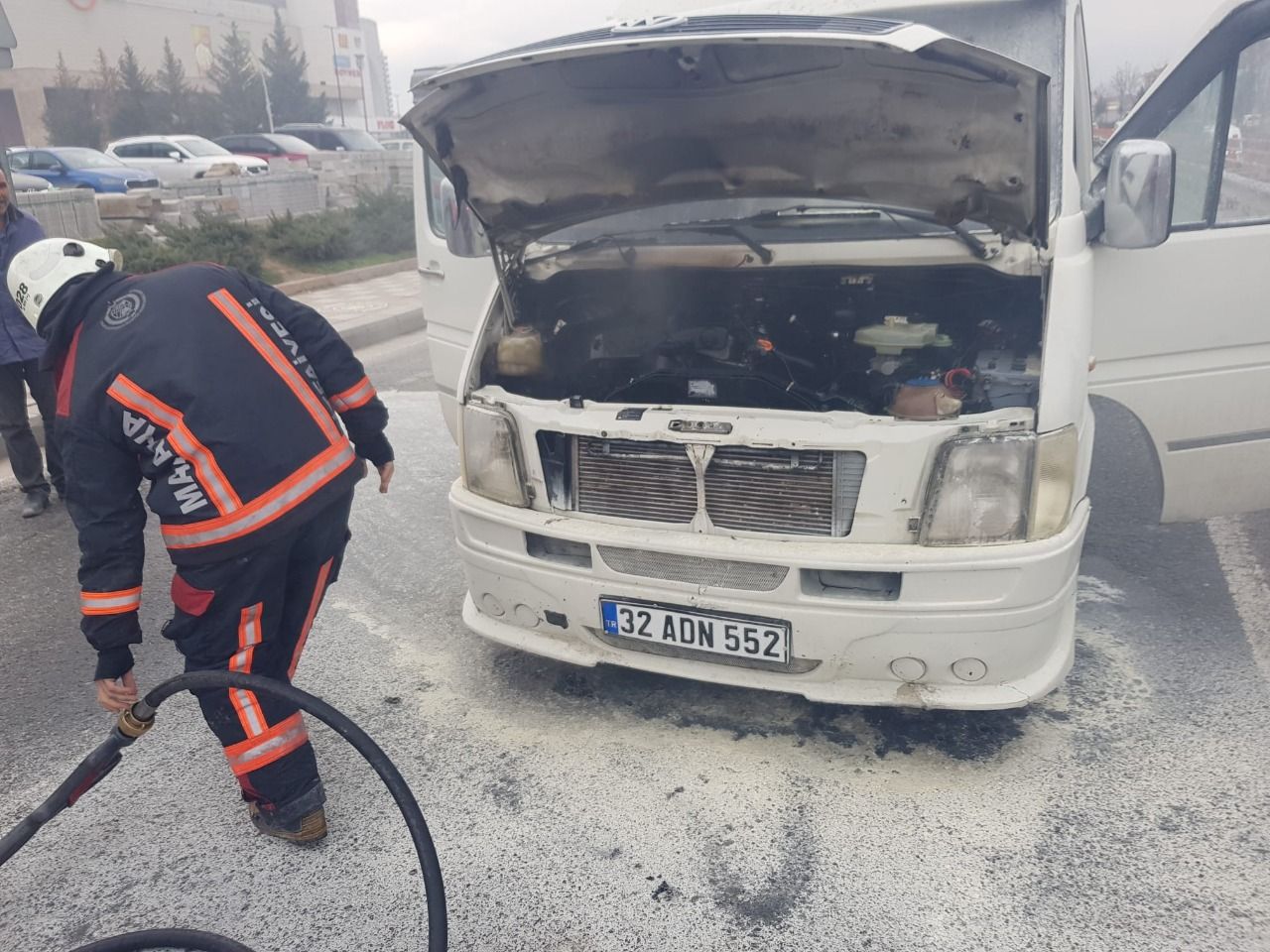 Malatya'da Bir Yangın Daha Bu Araçlar Neden Yanıyor?