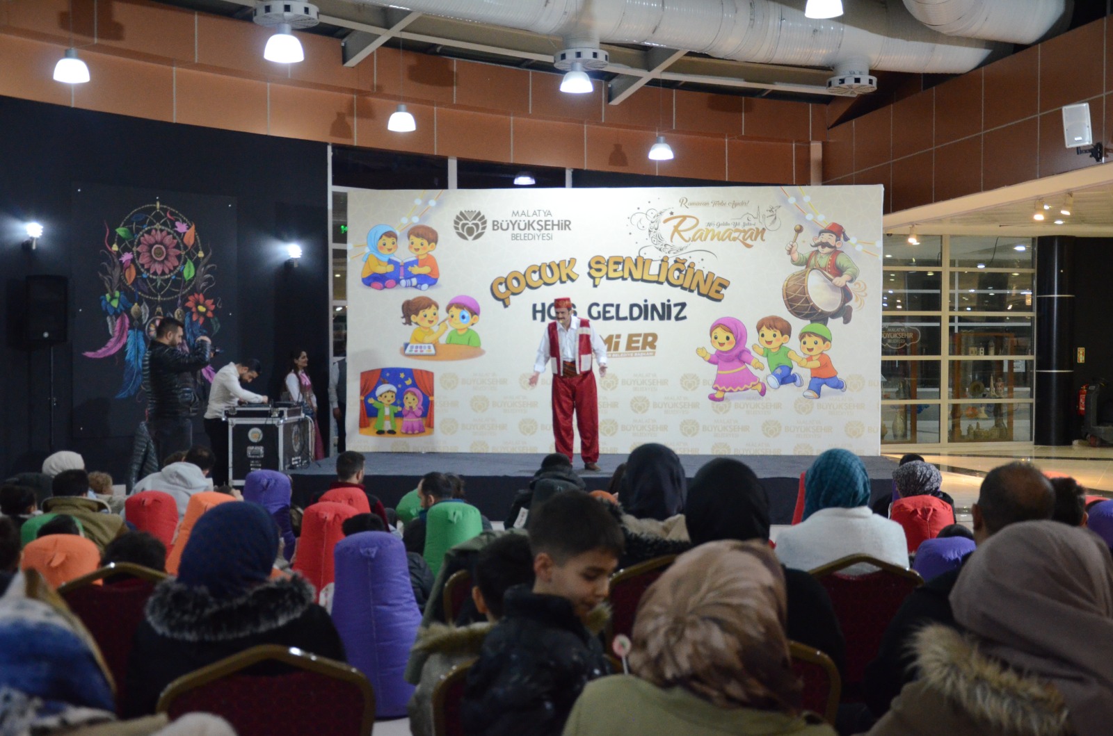 Malatya'da Çocuklar Ramazan Neşesiyle Buluşuyor: Sanat Merkezi’nde Eğlence Şöleni