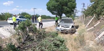Malatya'da Kontrolden Çıkan Otomobildeki 4 Kişi Yaralandı