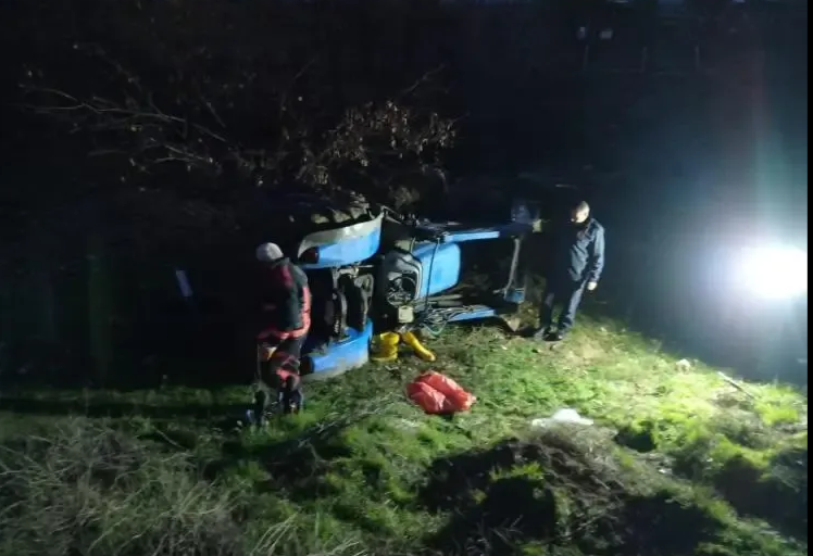 Malatya’da Kontrolden Çıkan Traktör Devrildi: 1 Kişi Yaralandı!