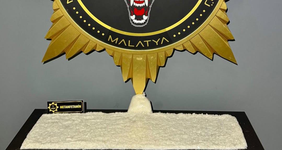 Malatya’da Narko-Kıskaç: Yolcu Otobüsünde Kilolarca Uyuşturucu Ele Geçirildi