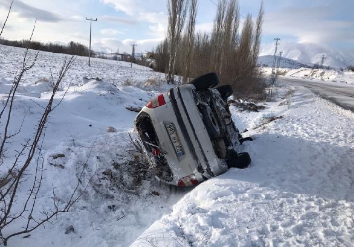 Malatya'da otomobilin devrildiği kazada 3 kişi yaralandı