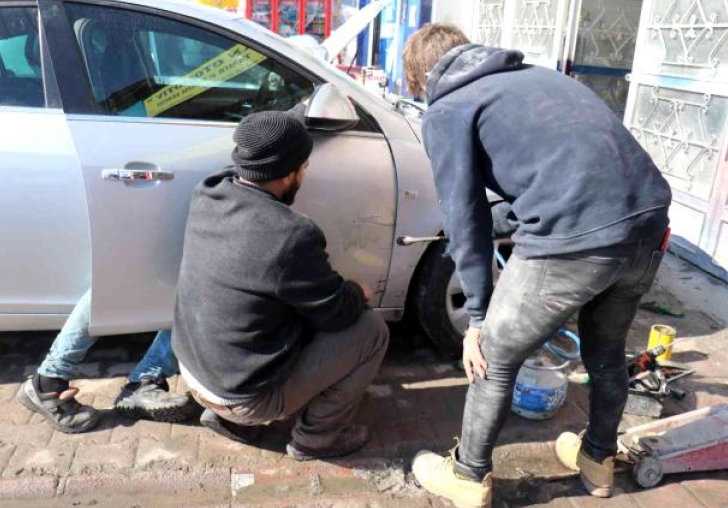 Malatya'da sanayide kar yoğunluğu
