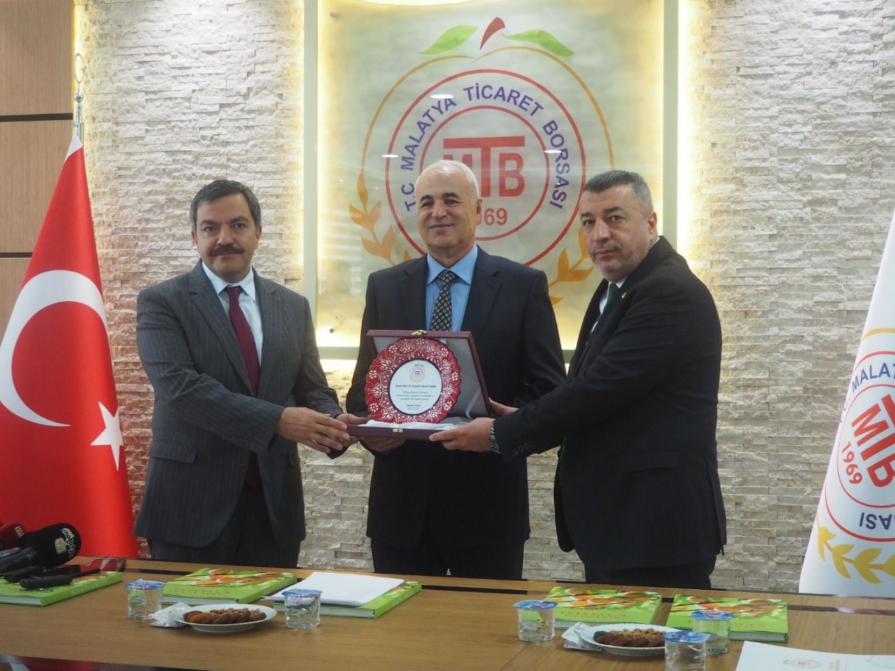 ‘Malatya Kayısısı’ İsveç’te birinci oldu, Riyad’da finalde yarışacak