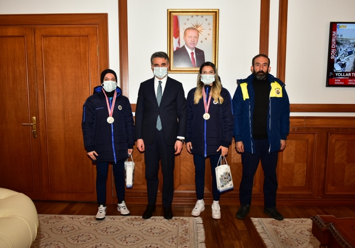 Malatyalı Kızlar Türkiye Boks Şampiyonu Oldu