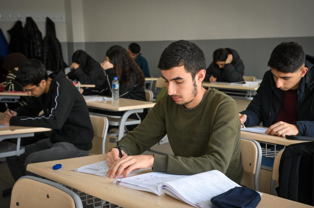 Malatya’nın Gençlerine "Büyükşehir" Güvencesi: YKS Hazırlığında Tam Destek