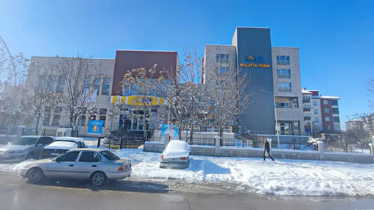 MALATYA PTT BAŞMÜDÜRLÜĞÜNDE "BELİRSİZLİK" SÜRÜYOR: ELAZIĞ DERKEN GAZİANTEP İDDİASI GÜNDEME GELDİ