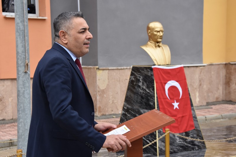 Malatya TSO, Atatürk Büstü Yaptırdı
